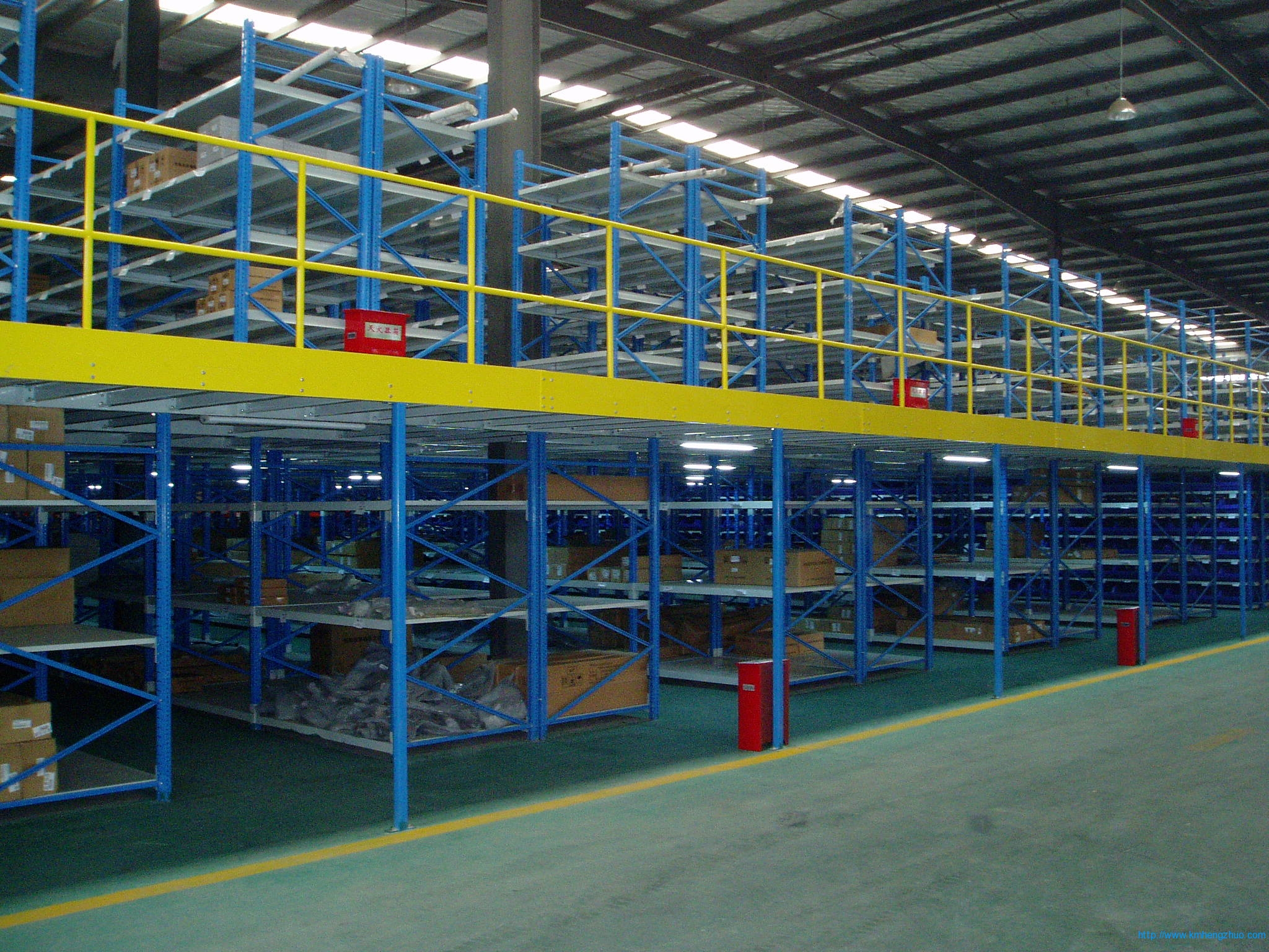 HZ-688型阁楼式货架应用案例