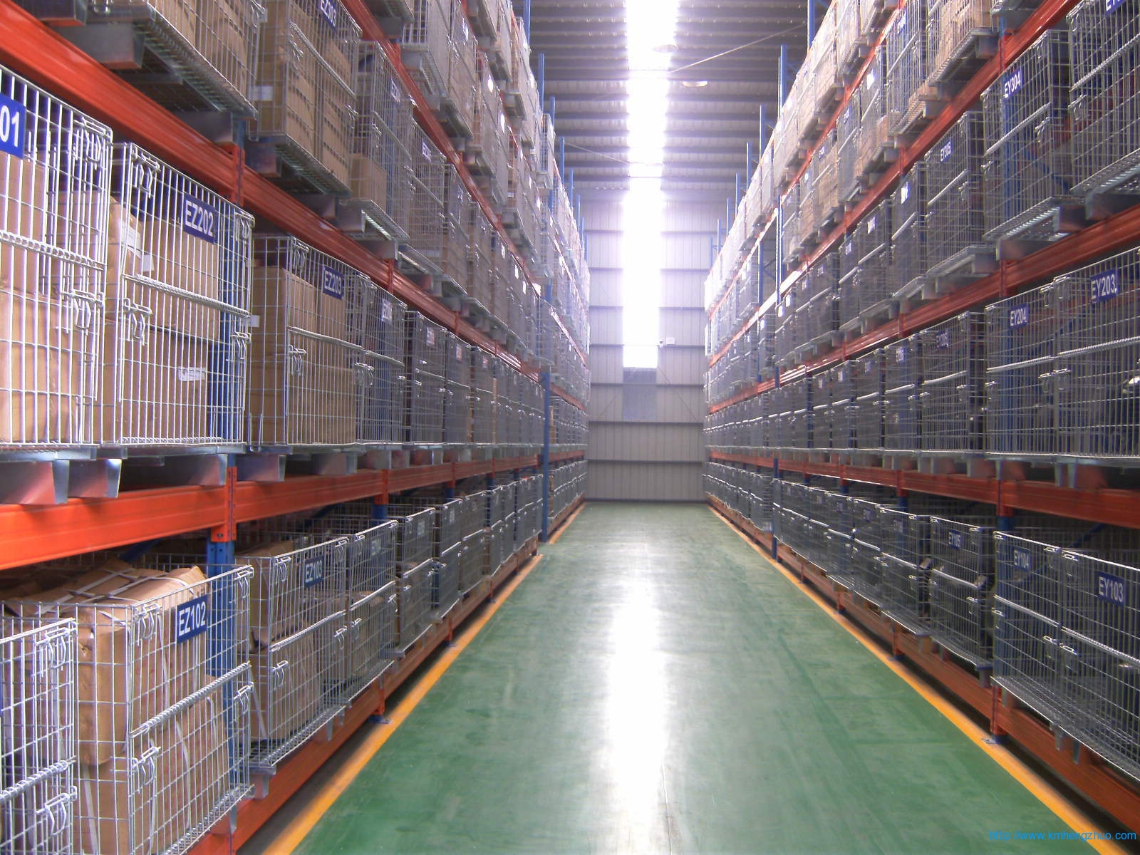 HZ-790型横梁式货架    重型高层仓库货架应用案例