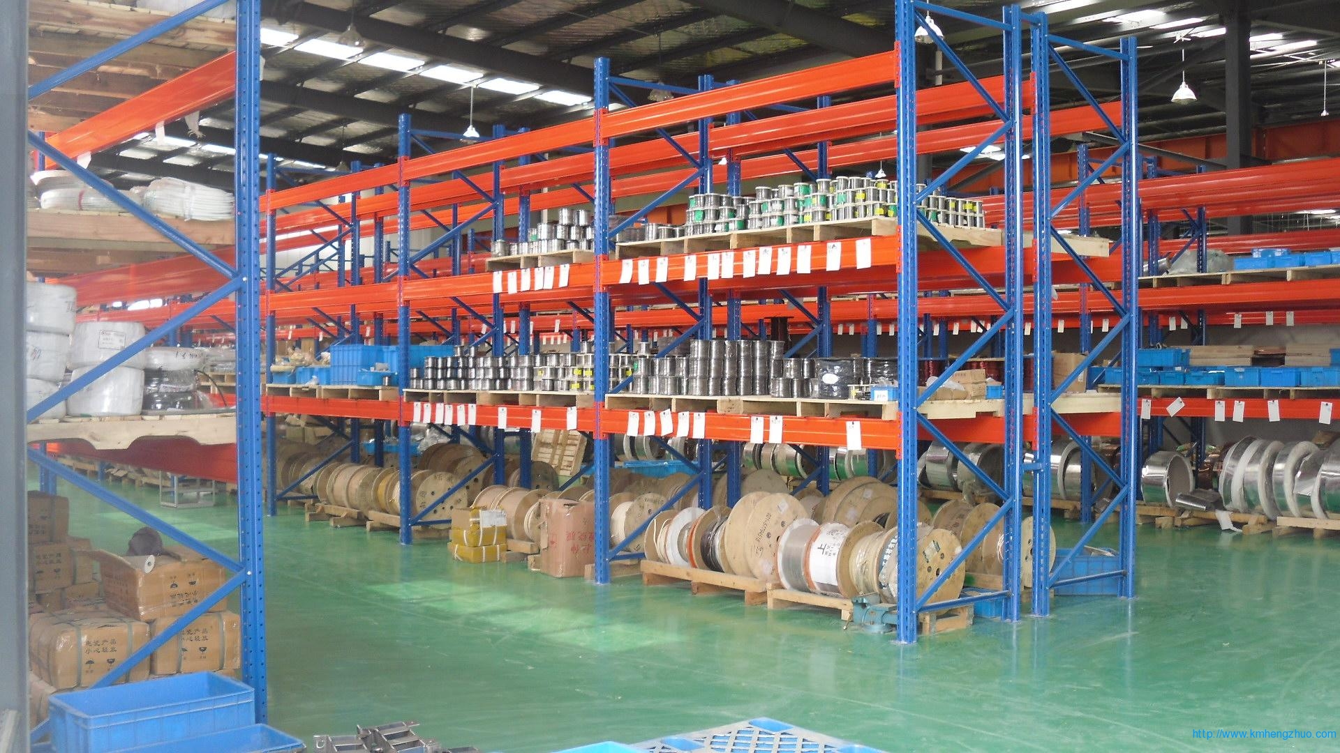 HZ-790型横梁式货架    重型高层仓库货架应用案例