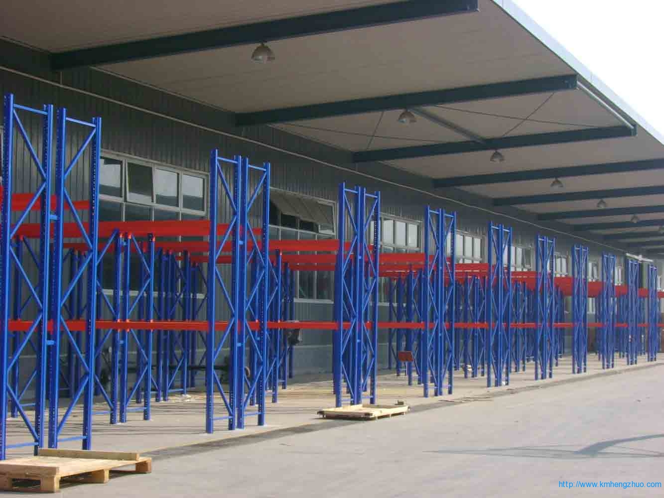 HZ-790型横梁式货架    重型高层仓库货架应用案例